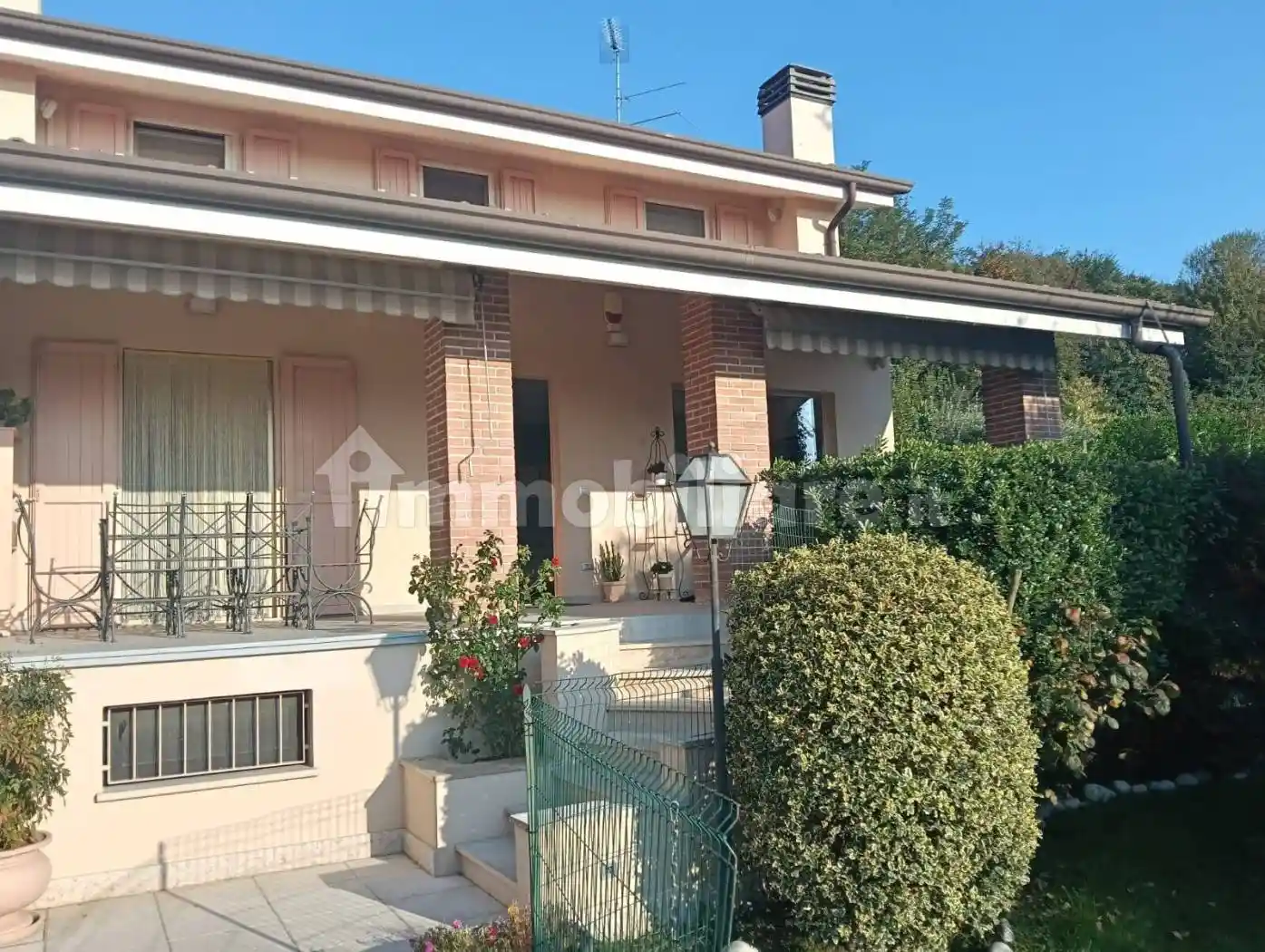 Villa in vendita a Castiglione delle Stiviere