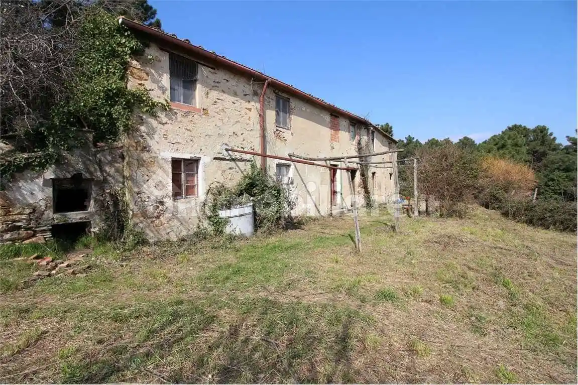 Rustico - Casale in vendita a Buti