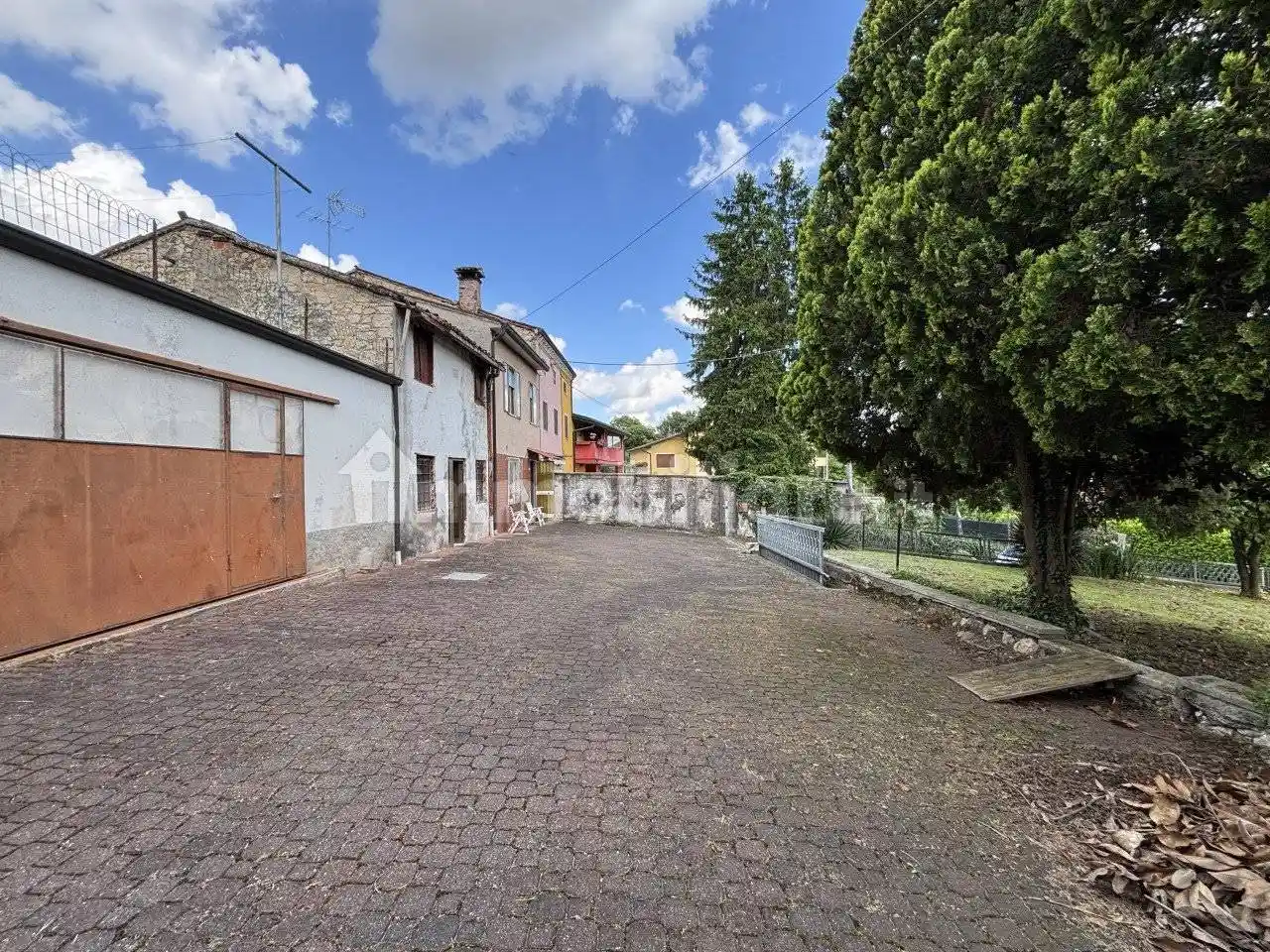 Casa indipendente in vendita a Creazzo