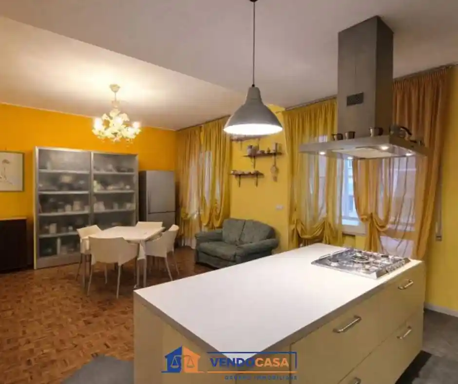 Appartamento in vendita a Savona