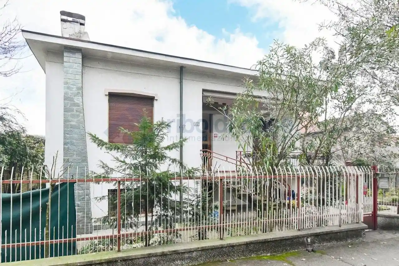 Villa in vendita a Seregno