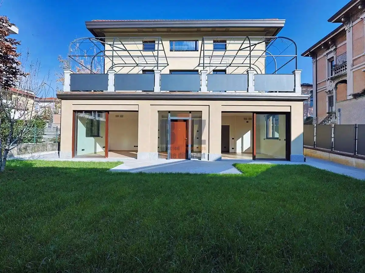 Appartamento in vendita a Brescia