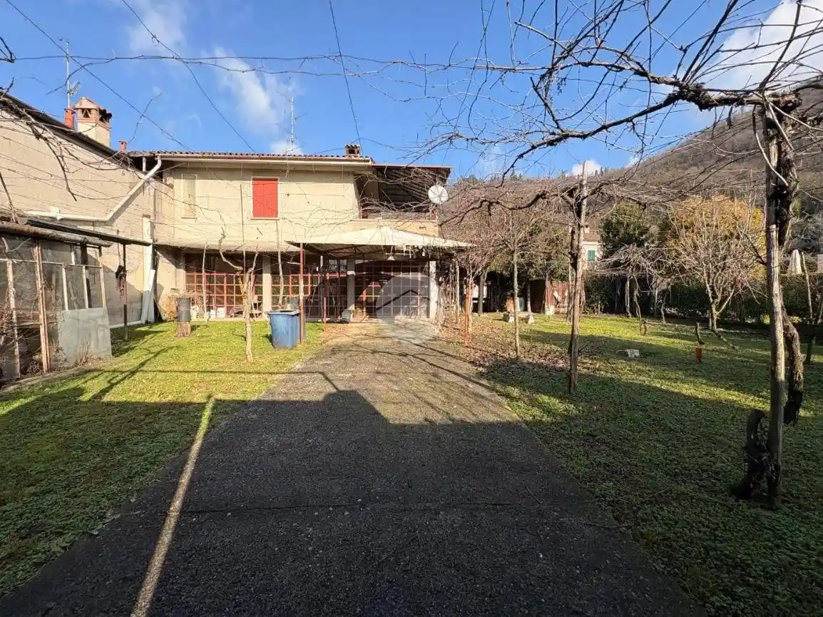 Casa indipendente in vendita a Gussago