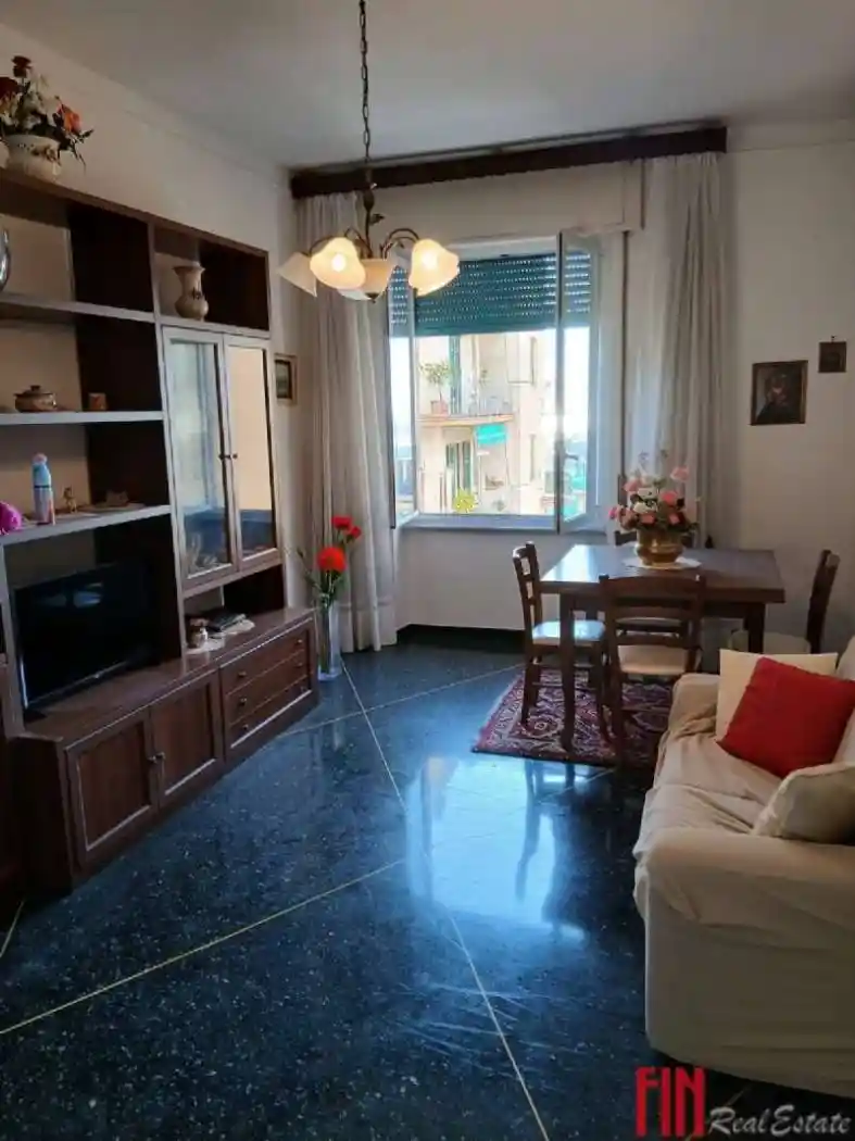 Appartamento in vendita a Genova