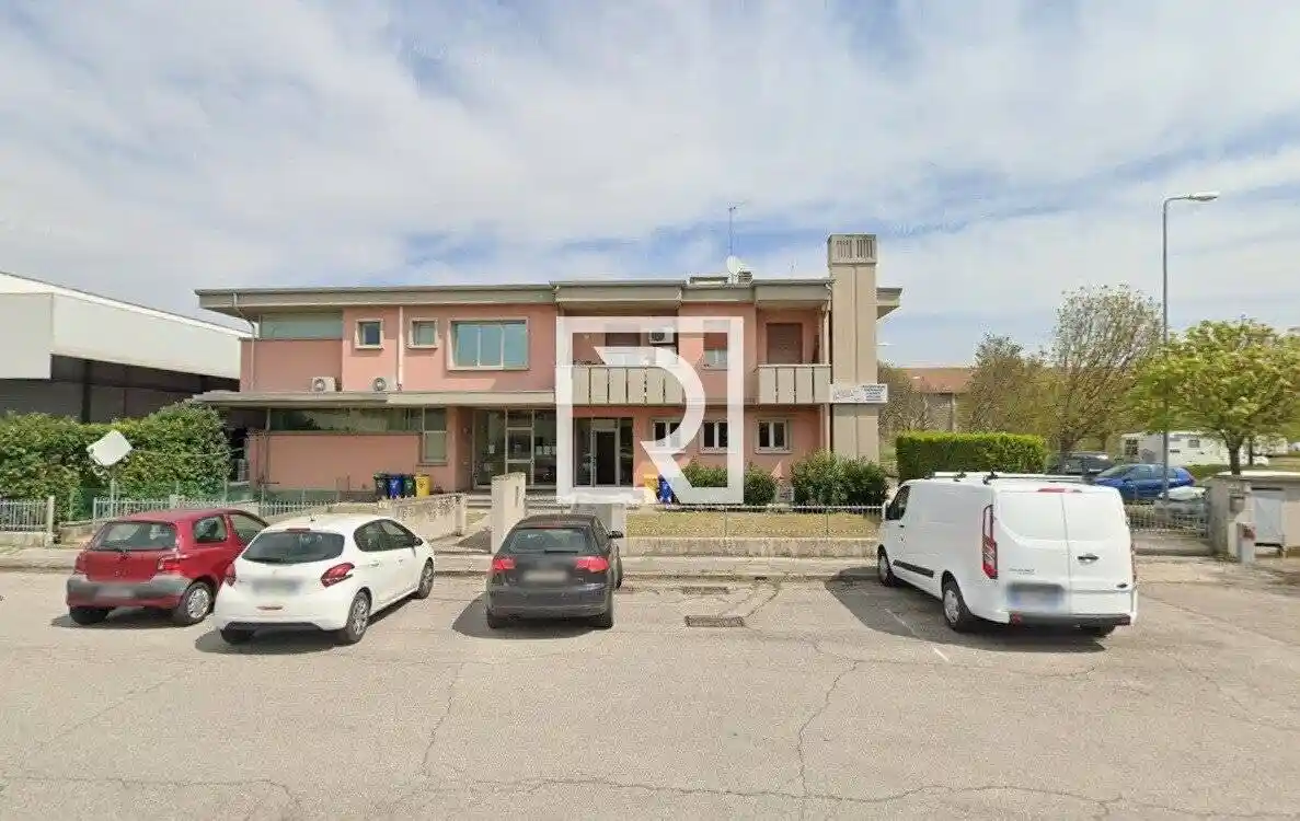 Palazzo - Edificio in affitto a Forlimpopoli