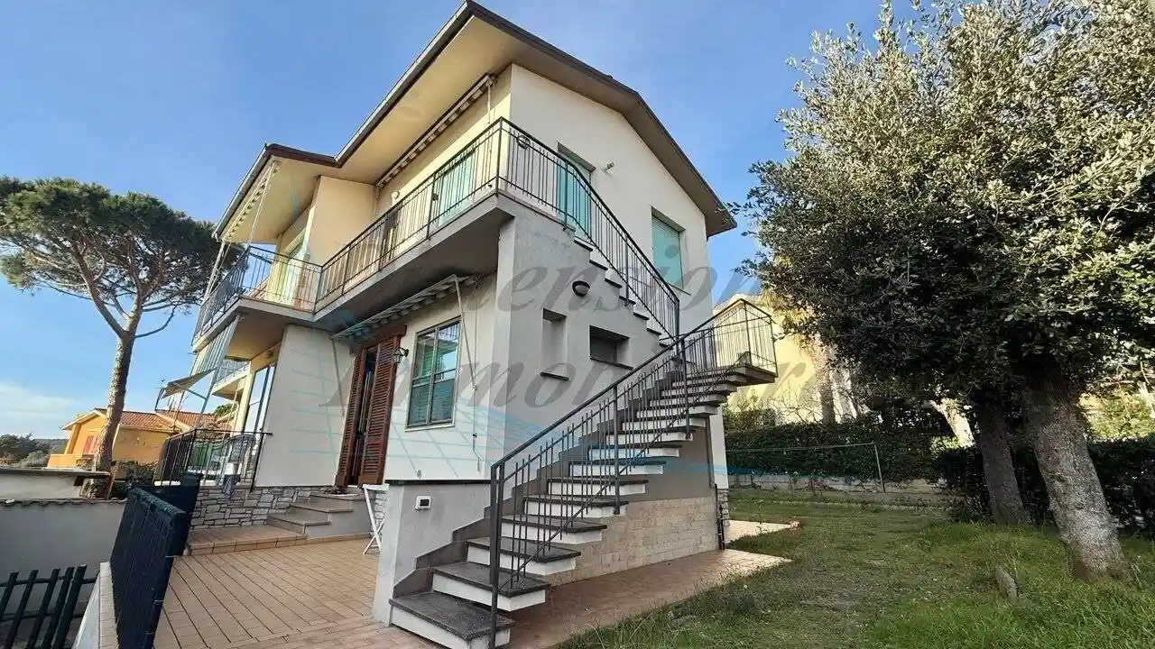 Villa in vendita a Rosignano Marittimo