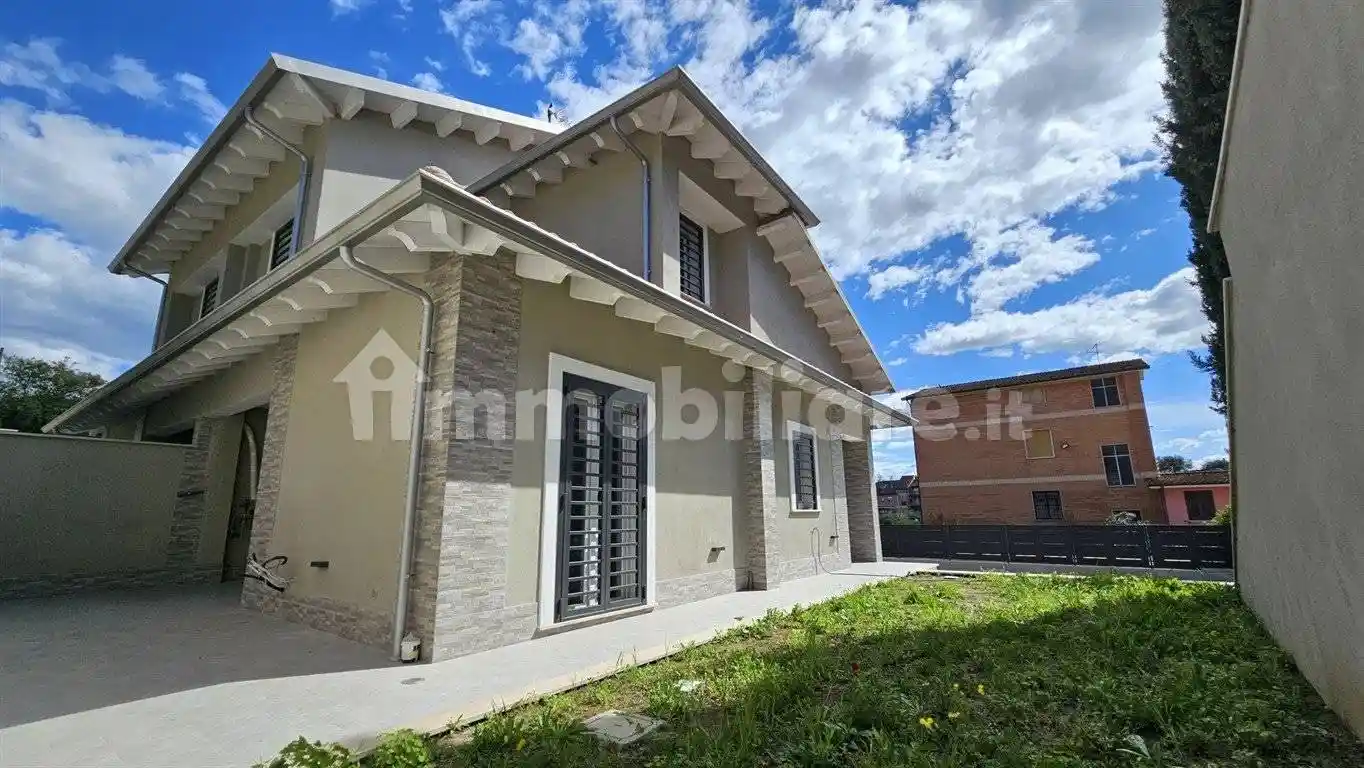 Villa in vendita a Fonte Nuova