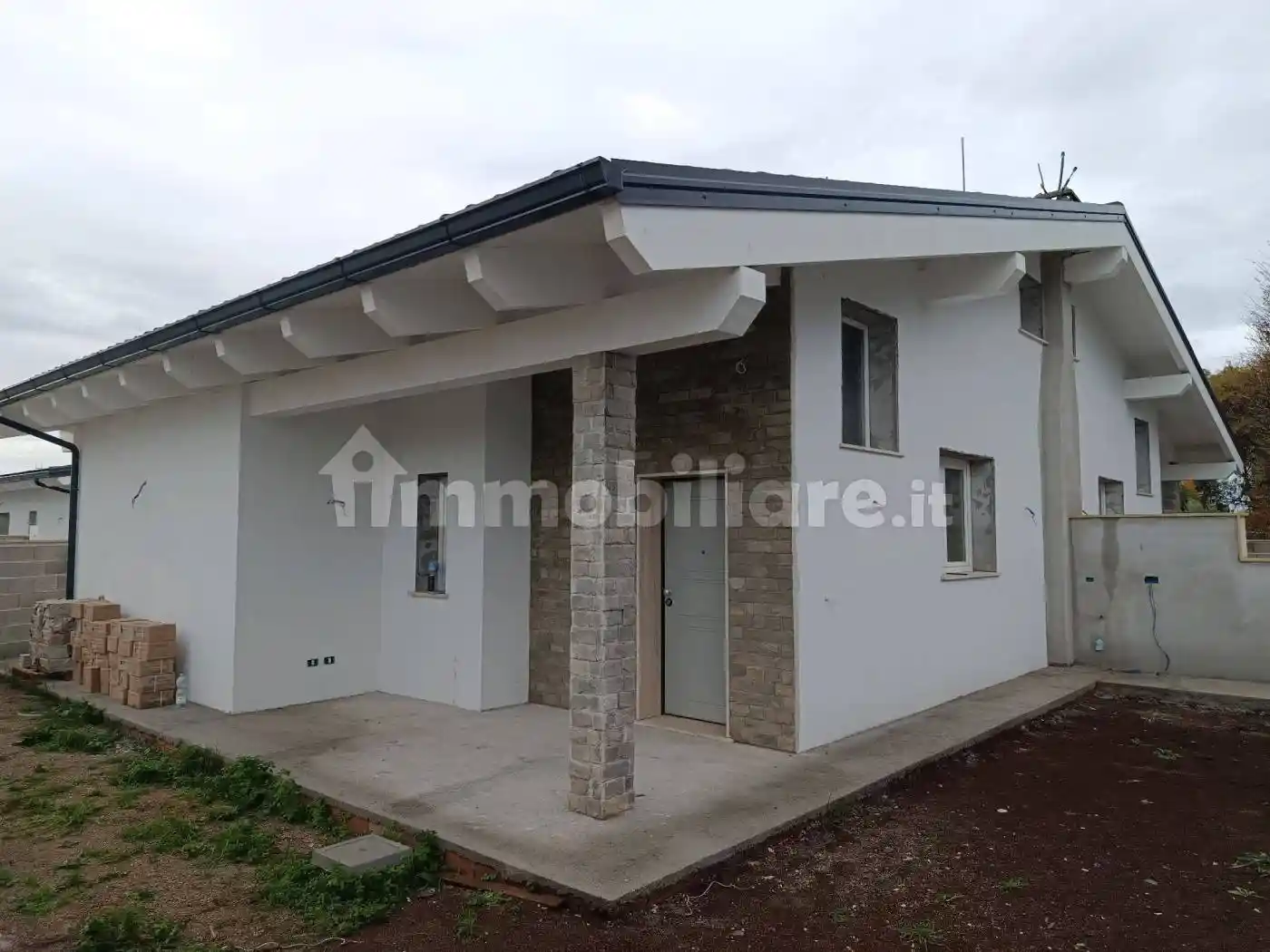 Villa in vendita a Aprilia