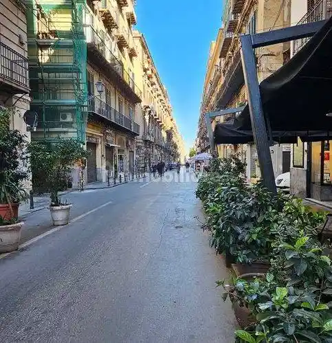 Appartamento in vendita a Palermo