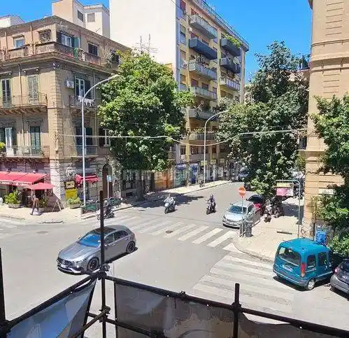 Appartamento in vendita a Palermo