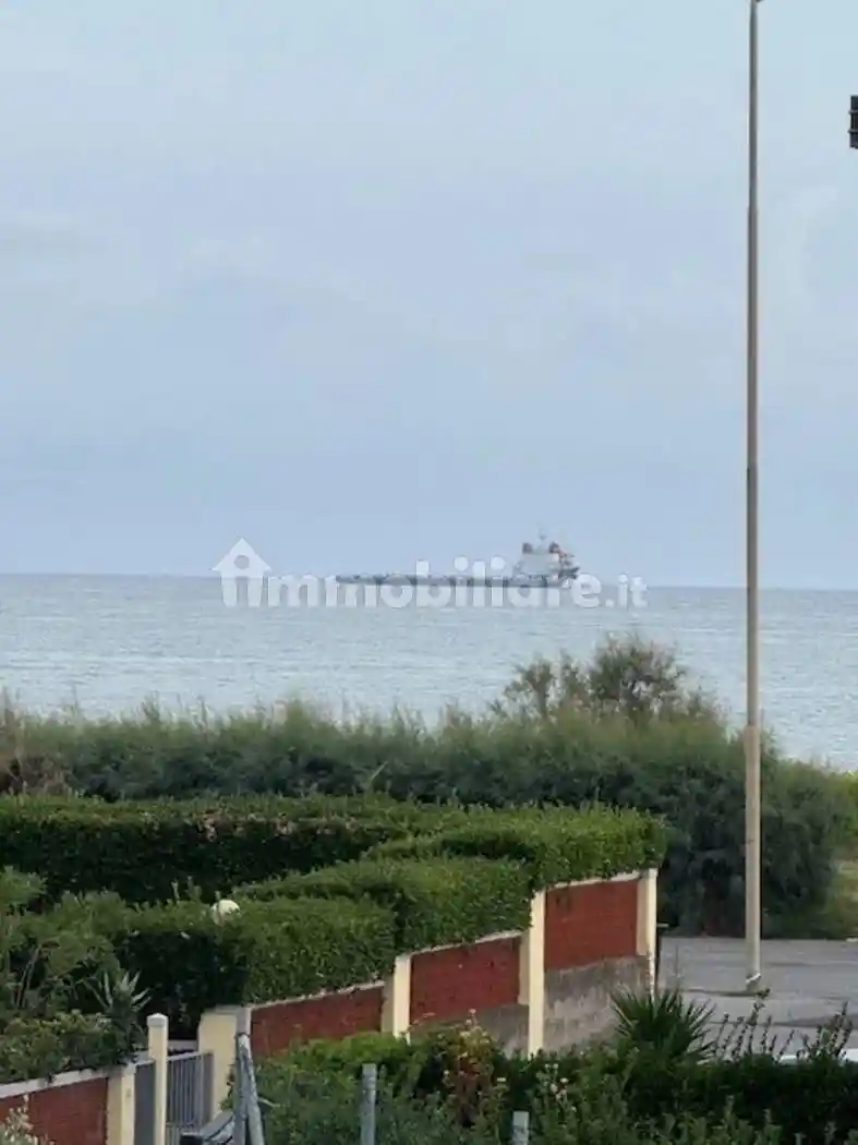 Appartamento in vendita a Carrara