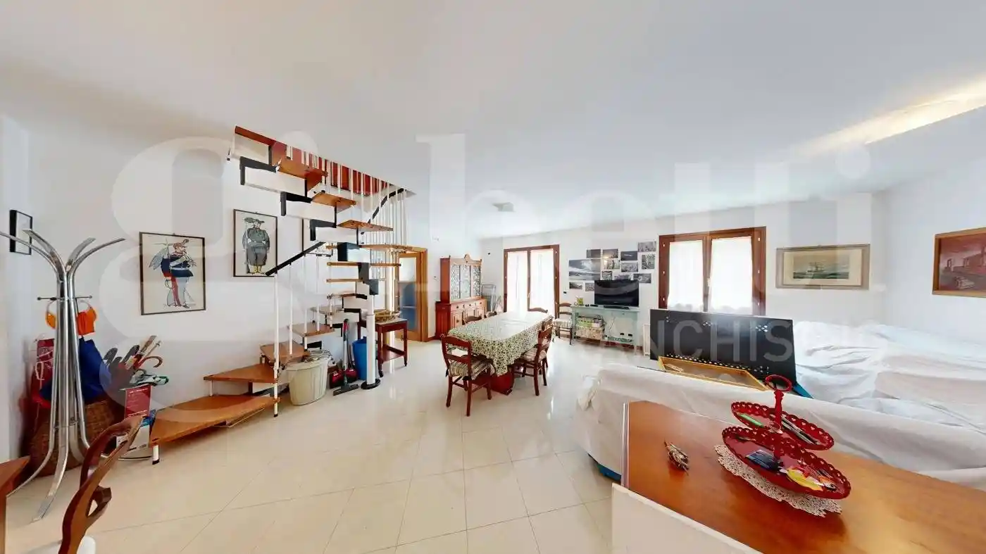 Appartamento in vendita a Finale Ligure