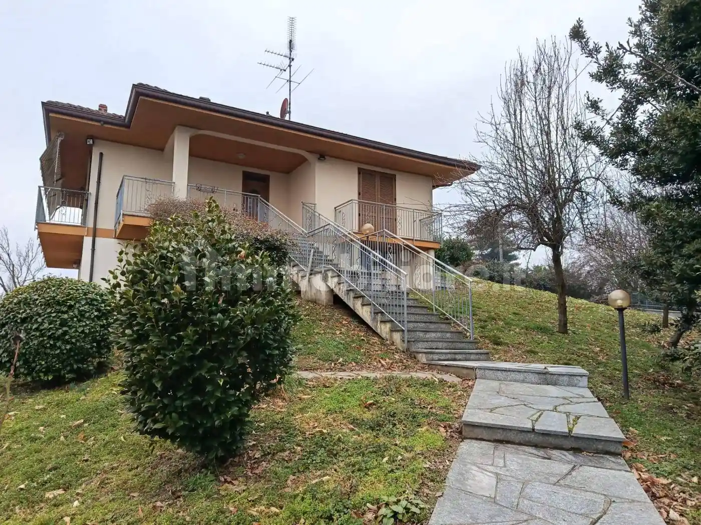 Villa in vendita a Borgo Ticino