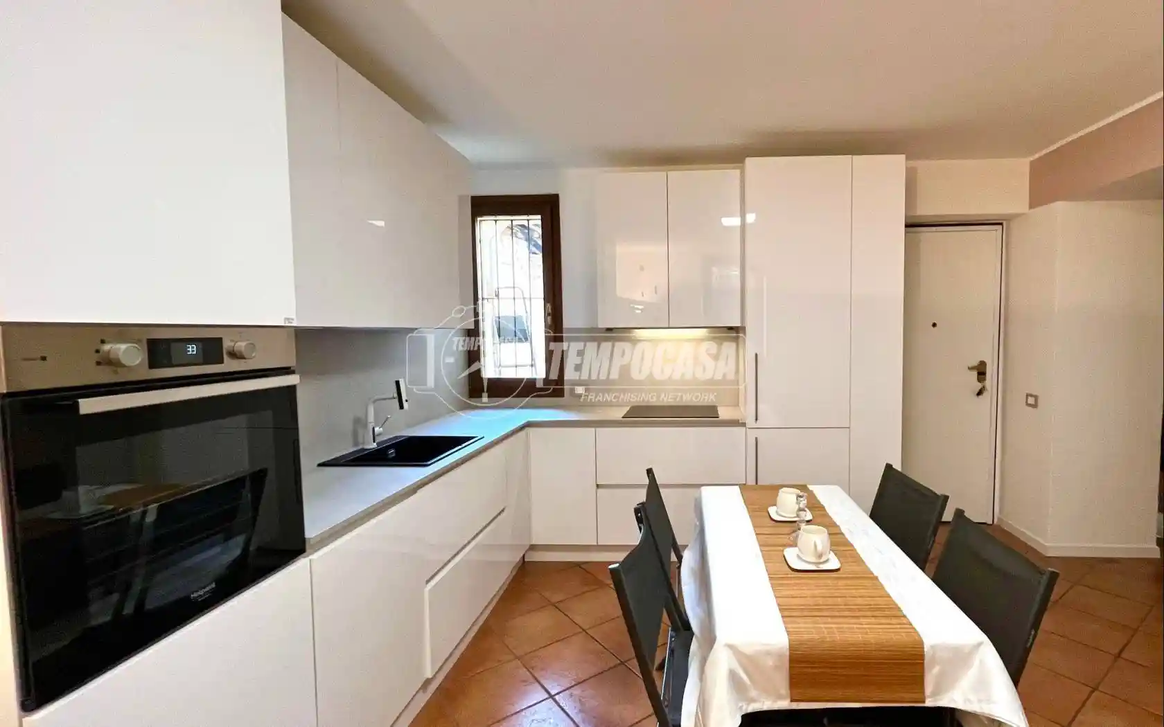 Appartamento in vendita a Ballabio