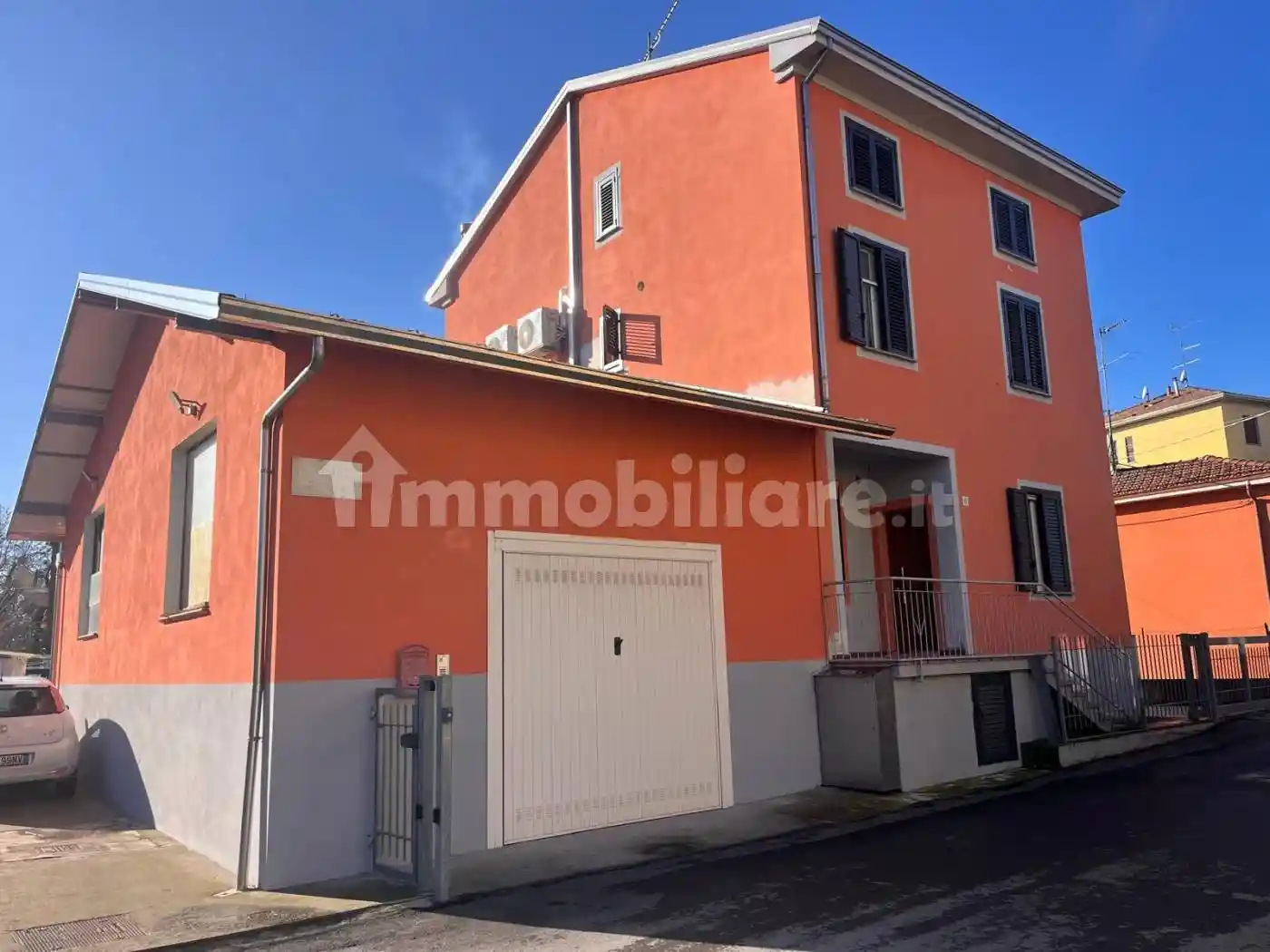 Villa in vendita a Medesano