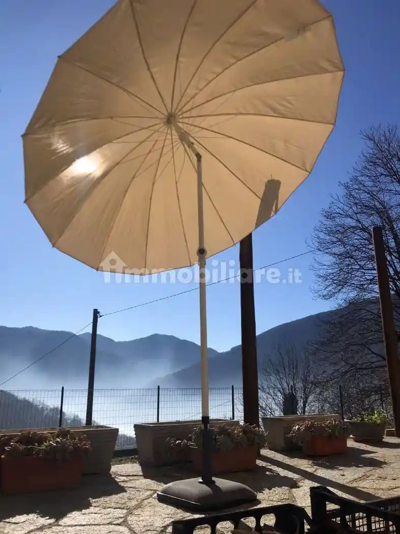 Casa indipendente in vendita a Valsolda