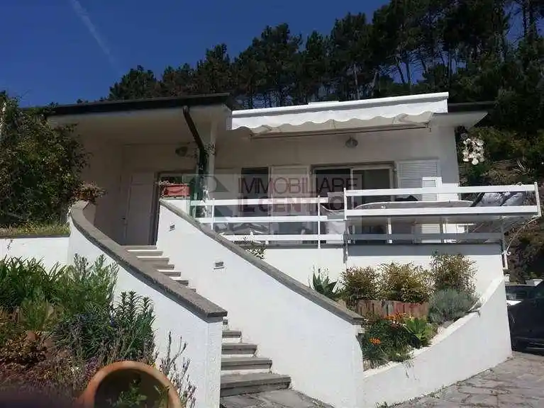 Casa indipendente in vendita a Ameglia