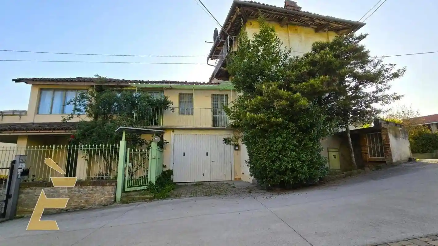 Villa in vendita a Clavesana