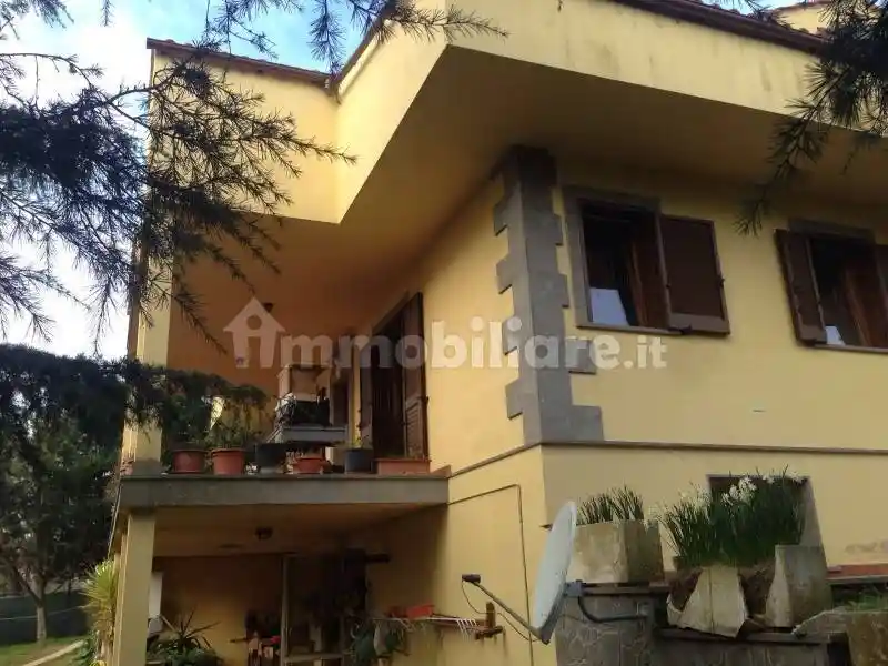 Rustico - Casale in vendita a Tuscania