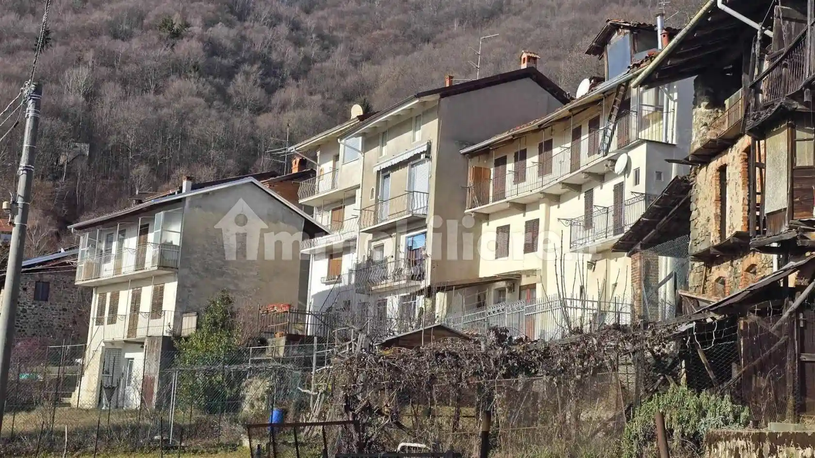 Appartamento in vendita a Valdilana