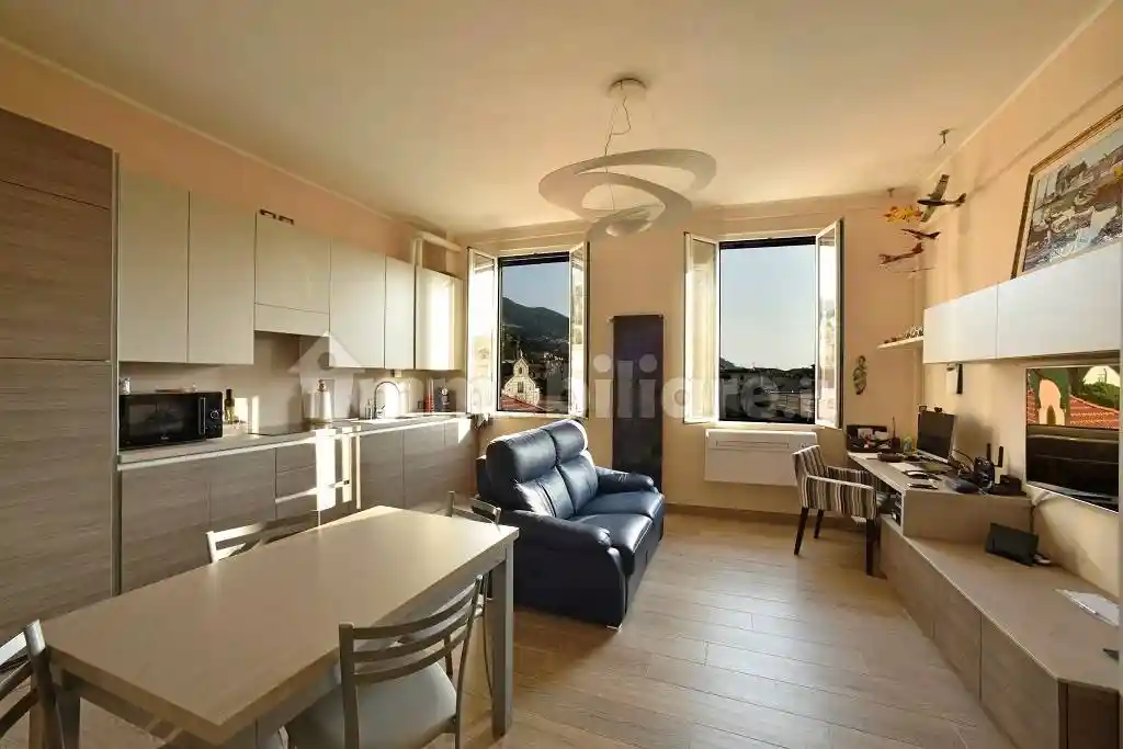 Appartamento in vendita a Alassio