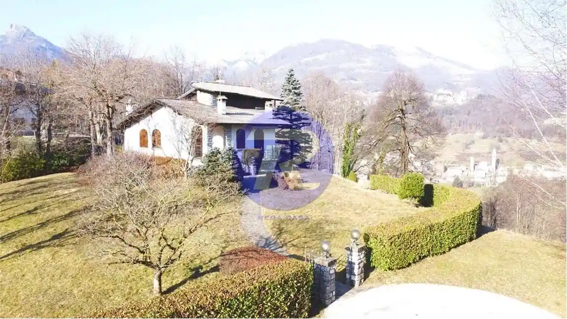 Villa in vendita a Taleggio