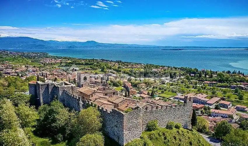 Appartamento in vendita a Padenghe sul Garda