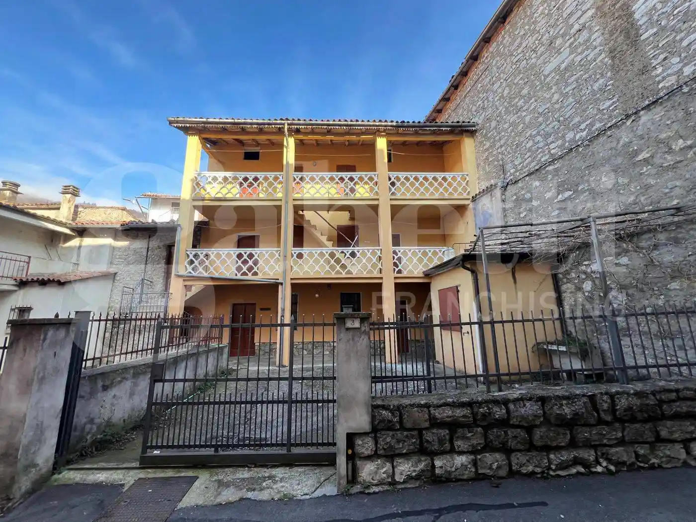Casa indipendente in vendita a Parzanica