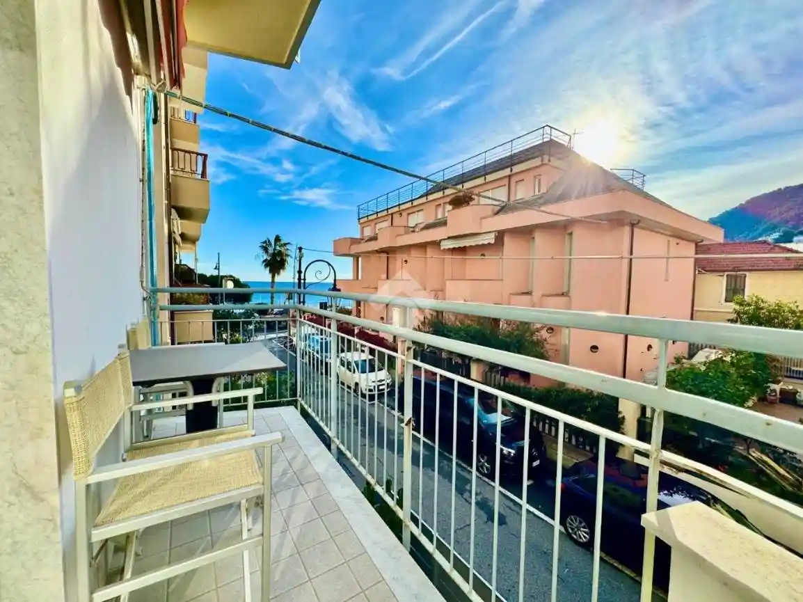 Appartamento in vendita a Laigueglia