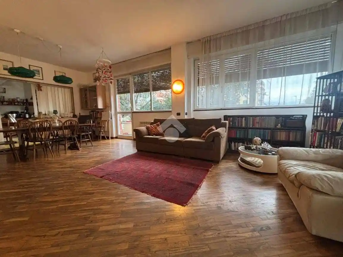 Appartamento in vendita a Sarzana