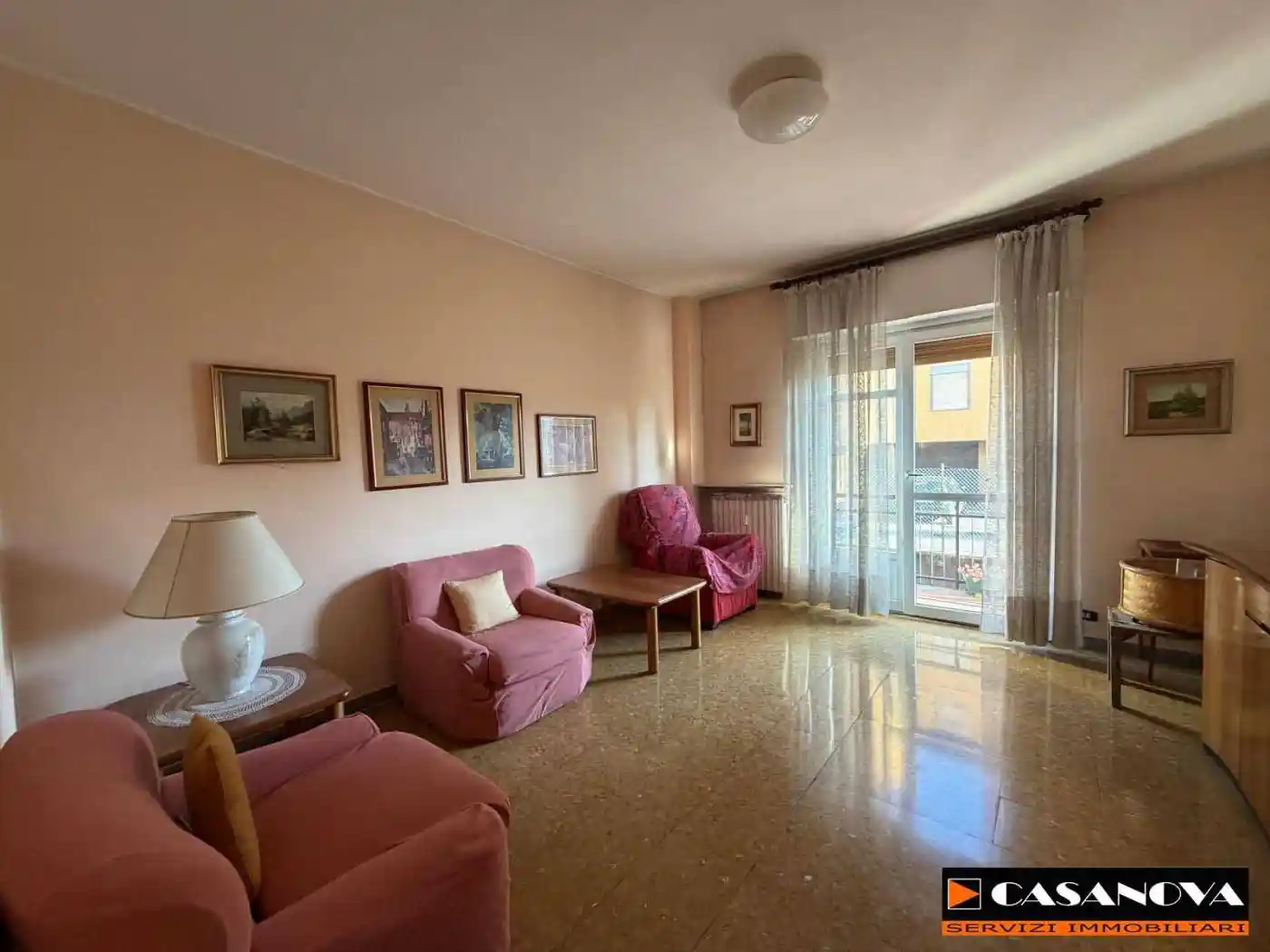 Appartamento in vendita a Vedano Olona