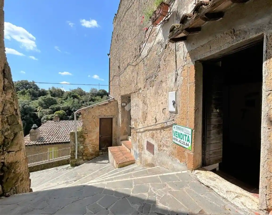 Appartamento in vendita a Ischia di Castro