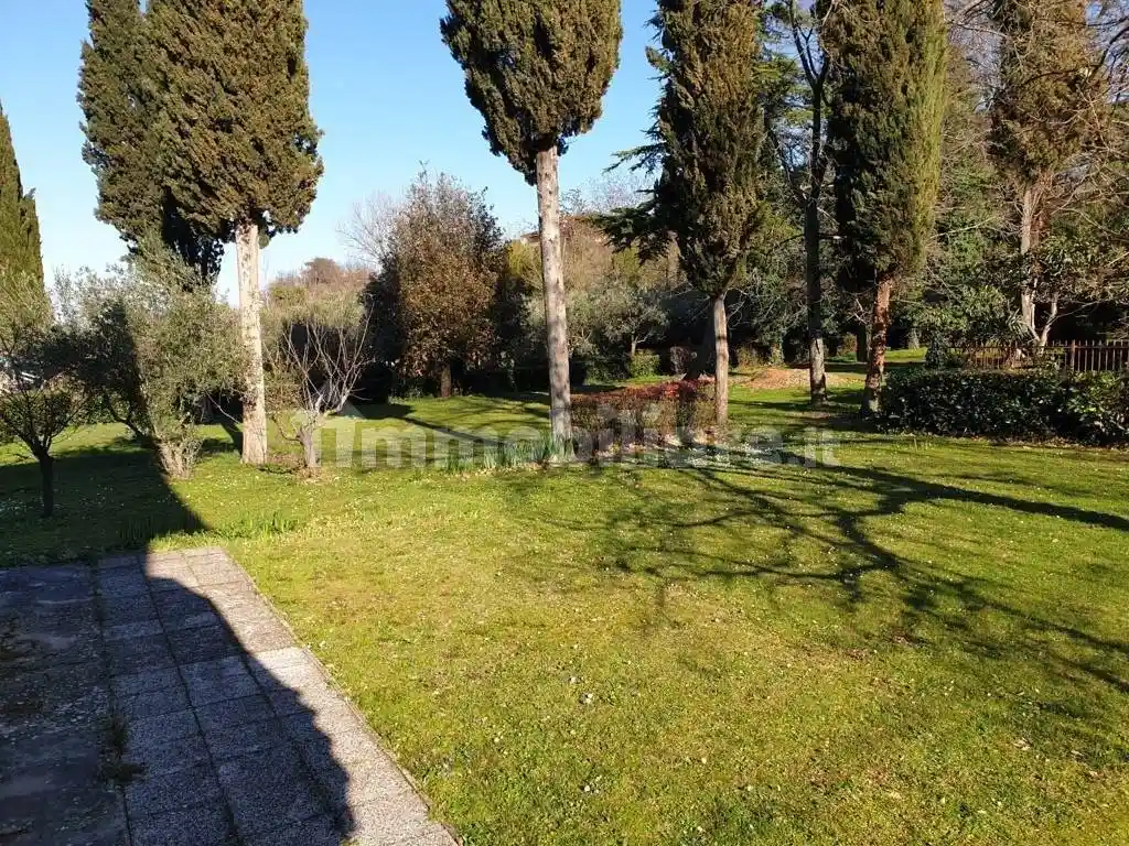 Casa indipendente in vendita a Rimini