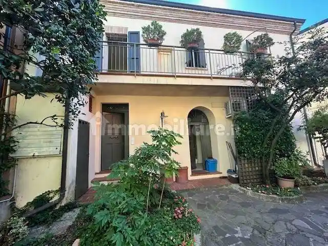 Casa indipendente in vendita a Riccione