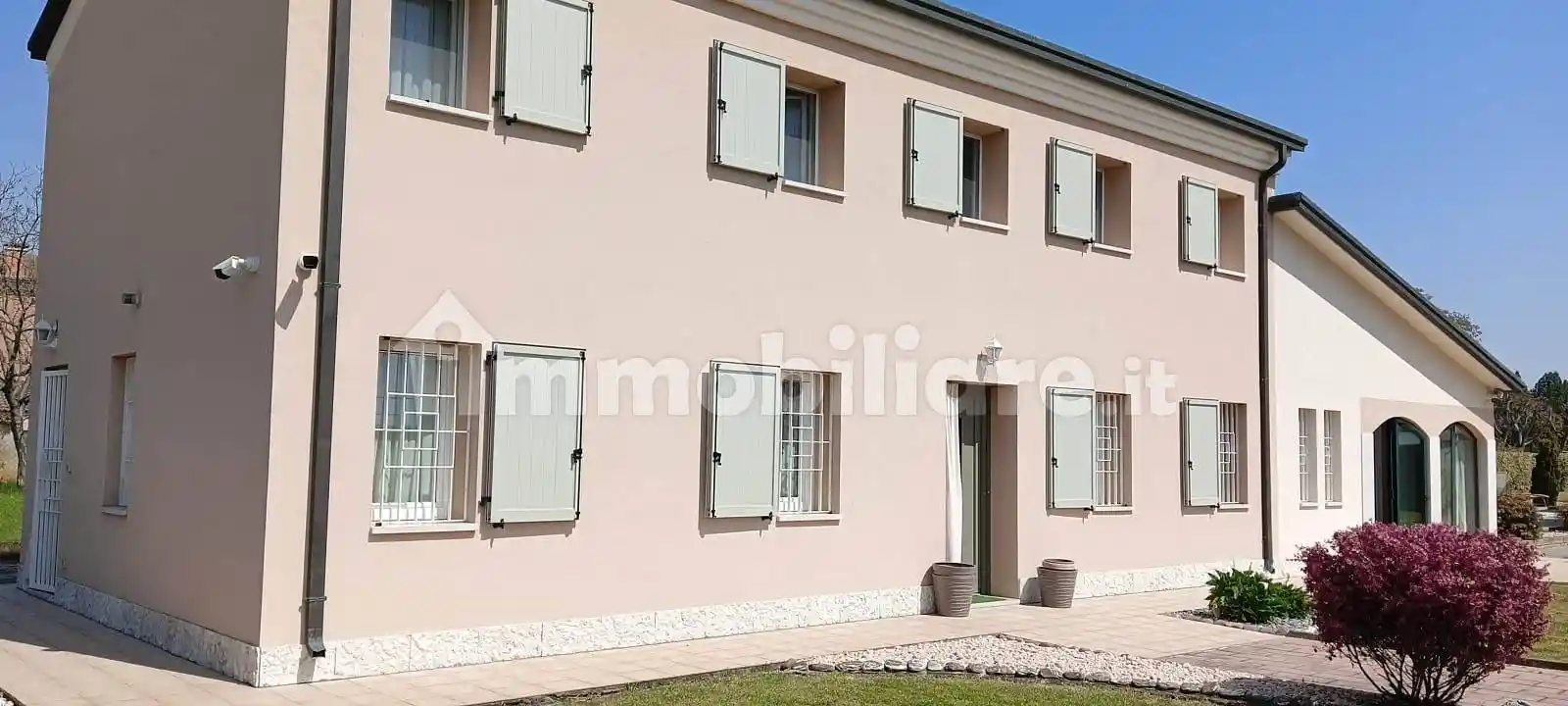 Villa in vendita a Albaredo d'Adige