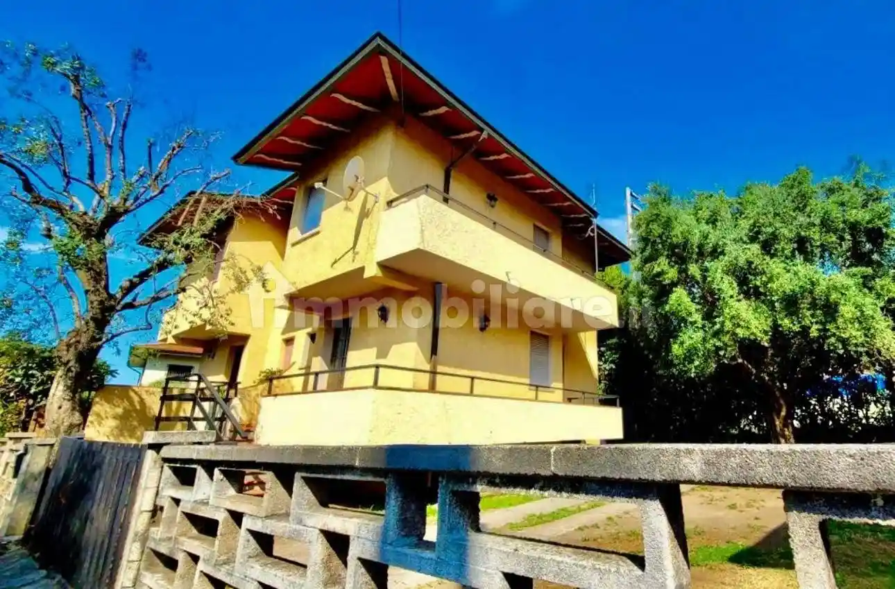 Villa in vendita a Montignoso