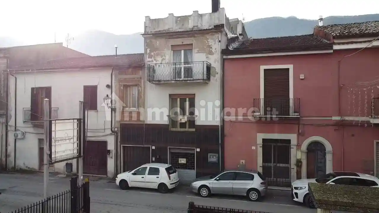 Palazzo - Edificio in vendita a Cervinara