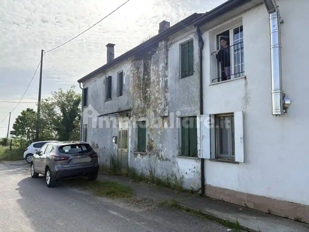 Casa indipendente in vendita a Villanova Marchesana