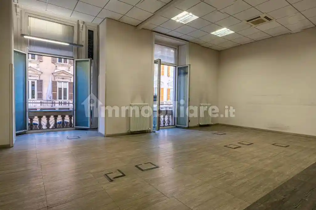 Palazzo - Edificio in vendita a Genova