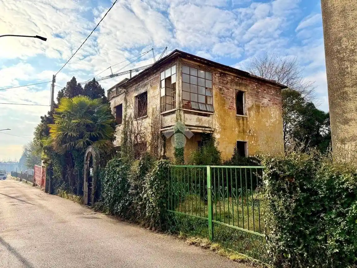 Casa indipendente in vendita a Fonte