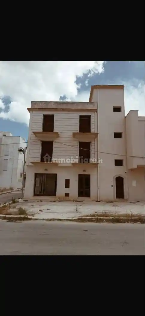 Appartamento in vendita a Menfi
