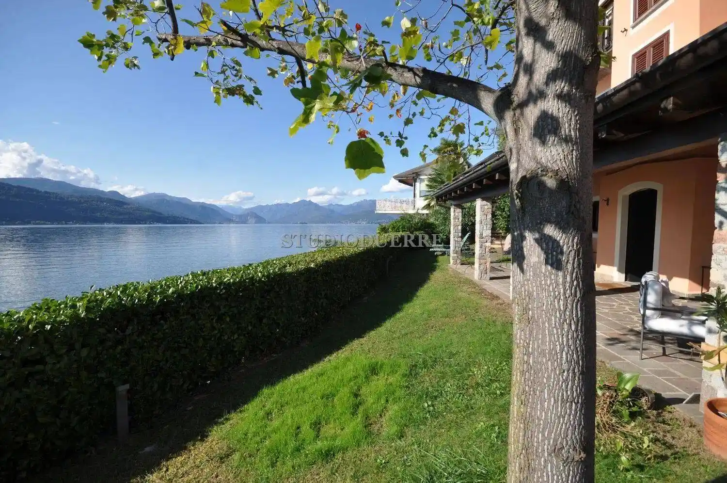 Villa in vendita a Leggiuno