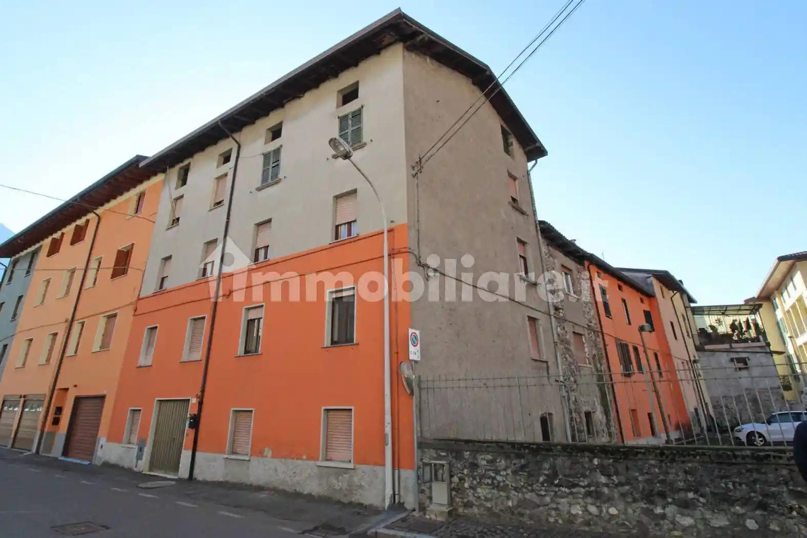 Casa indipendente in vendita a Piancogno