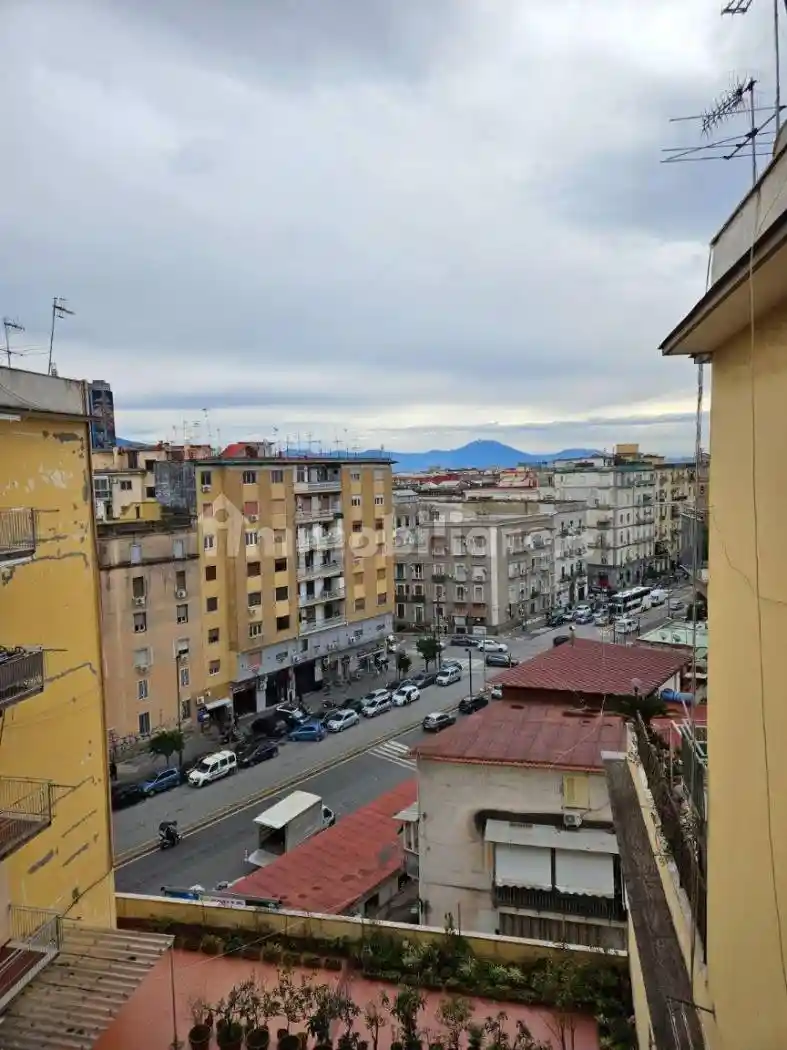 Appartamento in affitto a Napoli