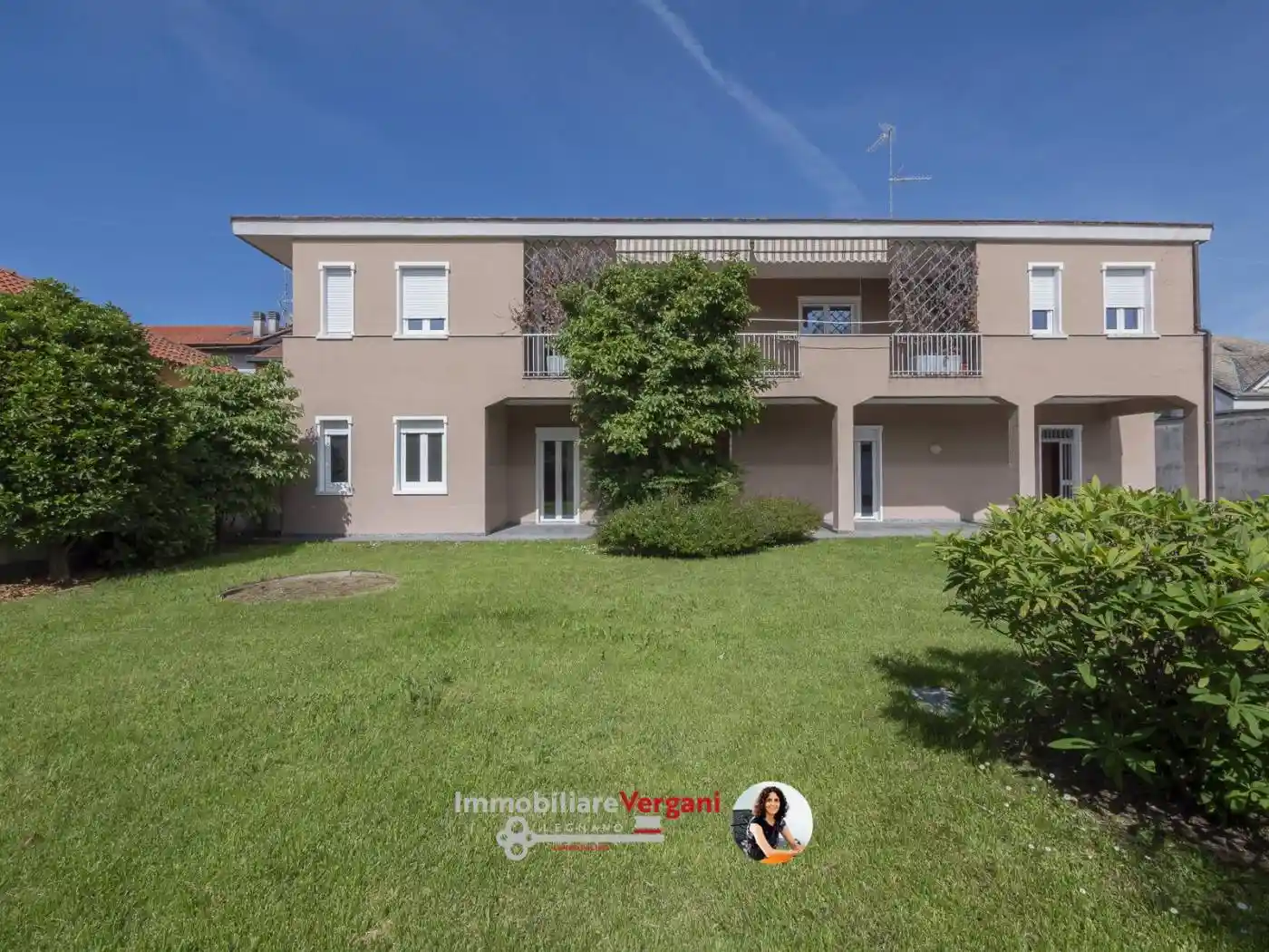 Villa in vendita a Busto Garolfo