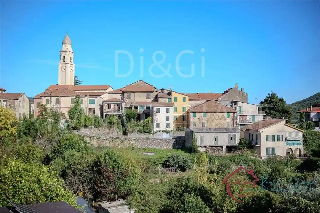 Casa indipendente in affitto a Casanova Lerrone