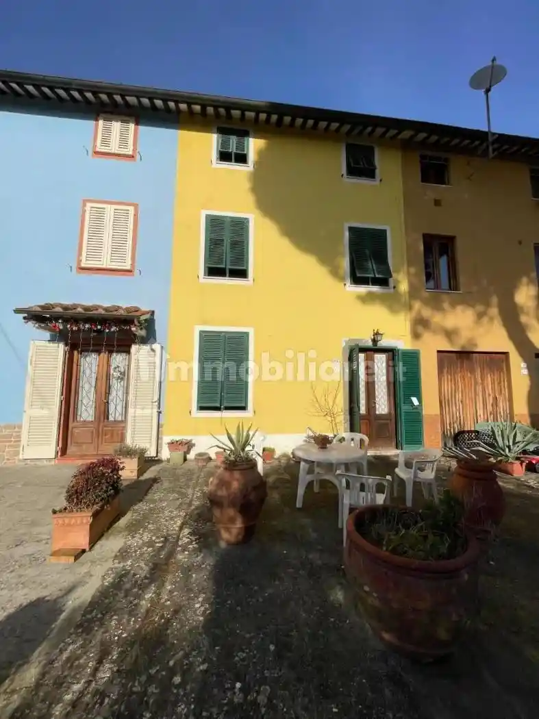 Casa indipendente in vendita a Lucca