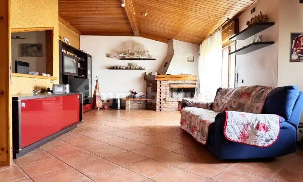 Villa in vendita a Lugagnano Val d'Arda