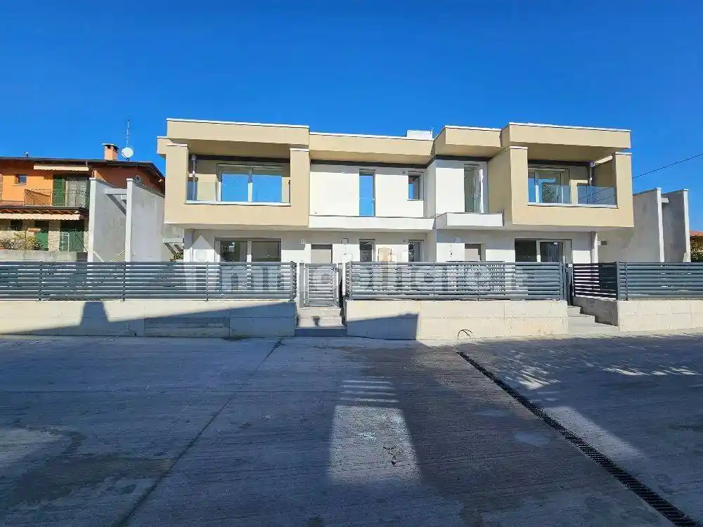 Appartamento in vendita a Brembate di Sopra