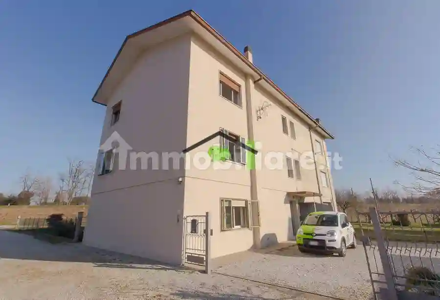 Villetta a schiera - foto 2